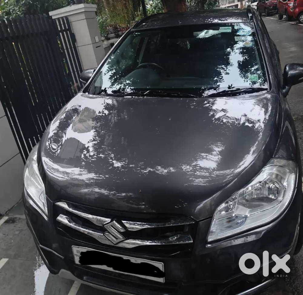Maruti Suzuki S-cross 2016 Diesel Well Maintained