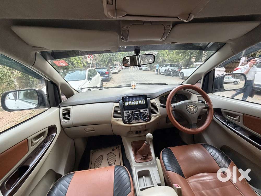 Toyota Innova 2.5 G (diesel) 8 Seater, 2010, Diesel