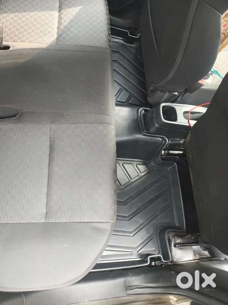 Maruti Suzuki New-gen Swift 2025 Petrol 5000 Km Driven