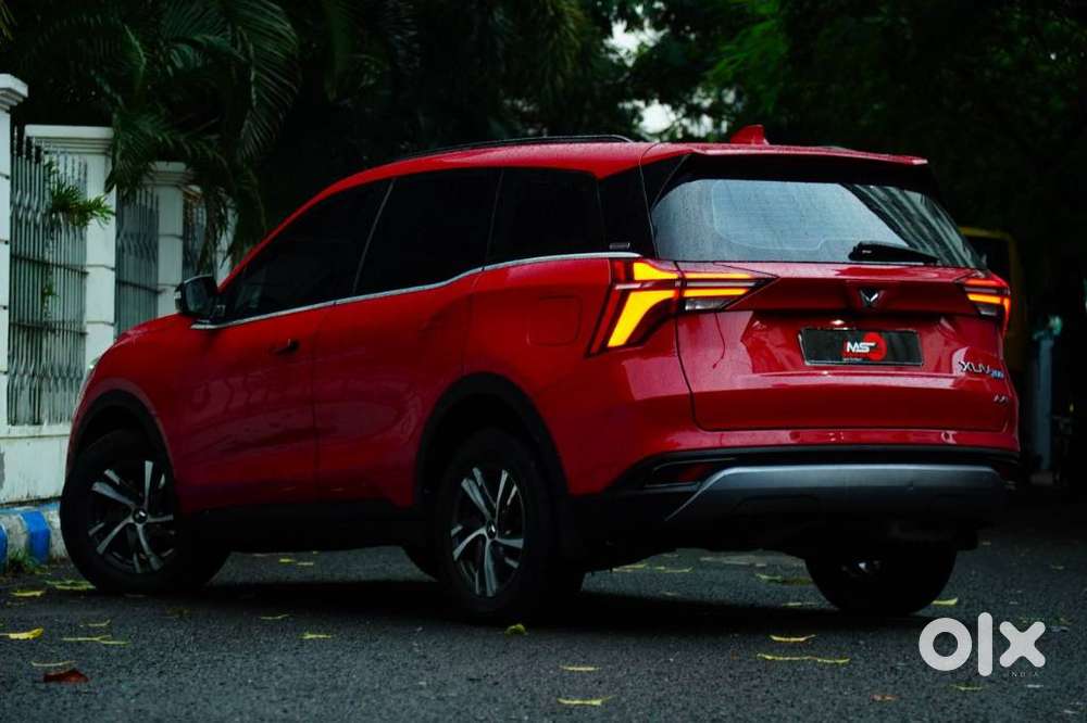 Mahindra Xuv700 2.0 Ax 5 Petrol At Str, 2022, Petrol