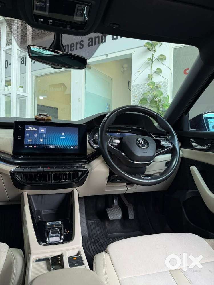 Skoda Octavia 2.0 Style Tsi At, 2022, Petrol