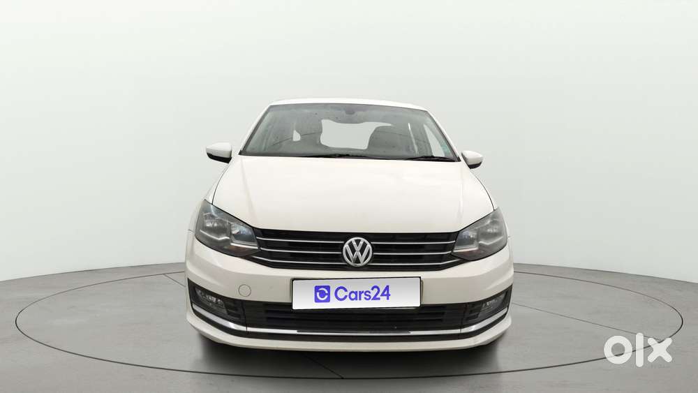 Volkswagen Vento 1.2 Highline Plus At 16 Alloy, 2017, Petrol