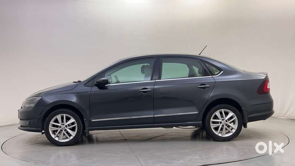 Skoda Rapid 1.0 Style At, 2021, Petrol