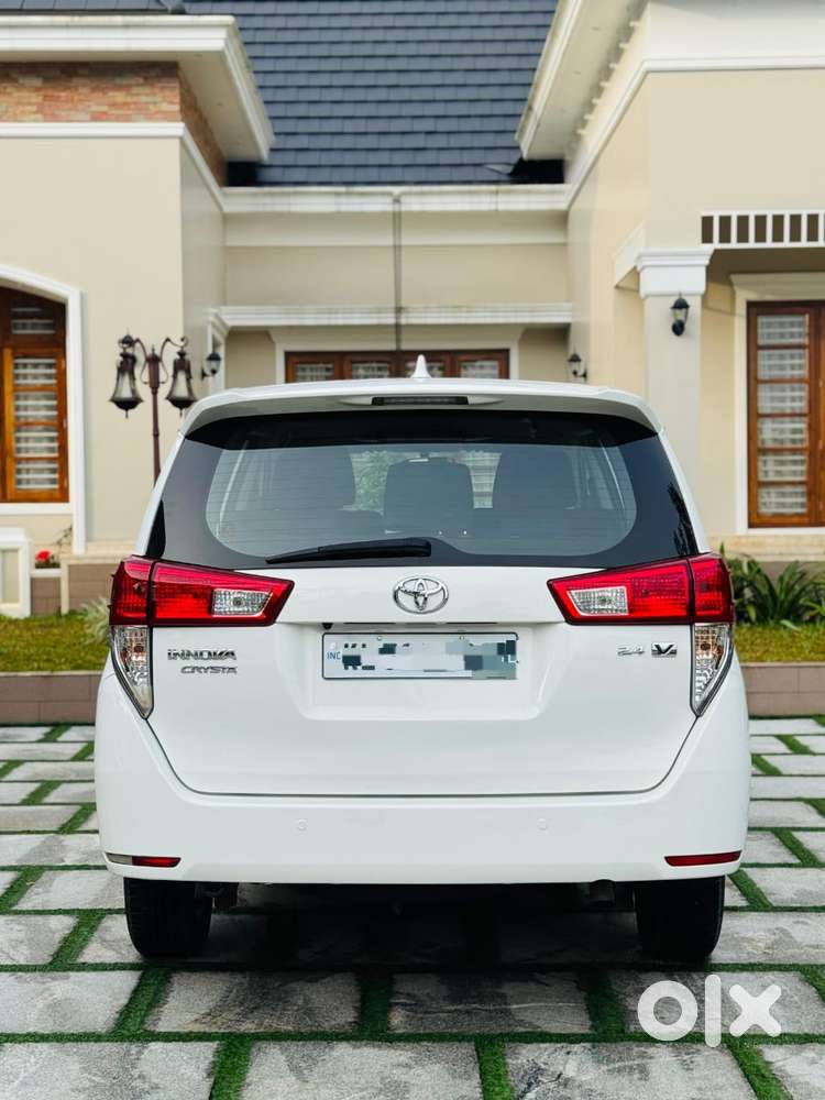 Toyota Innova Crysta