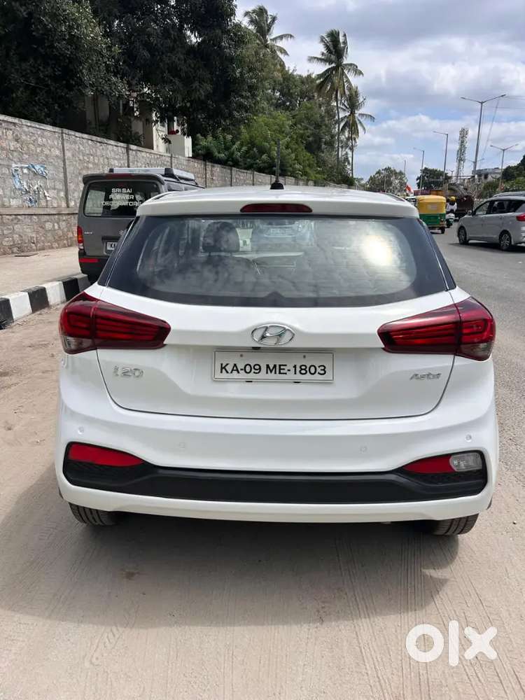 Elite I20 Asta Petrol