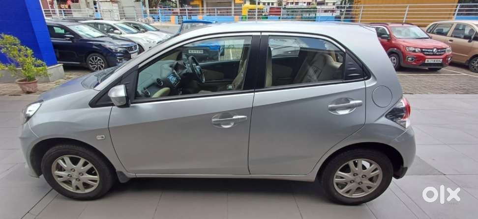 Honda Brio V Mt, 2013, Petrol