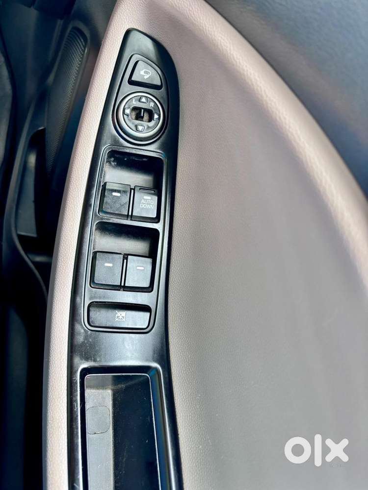 Sr Army Officer Owned Hyundai Elite I20 2018 Diesel