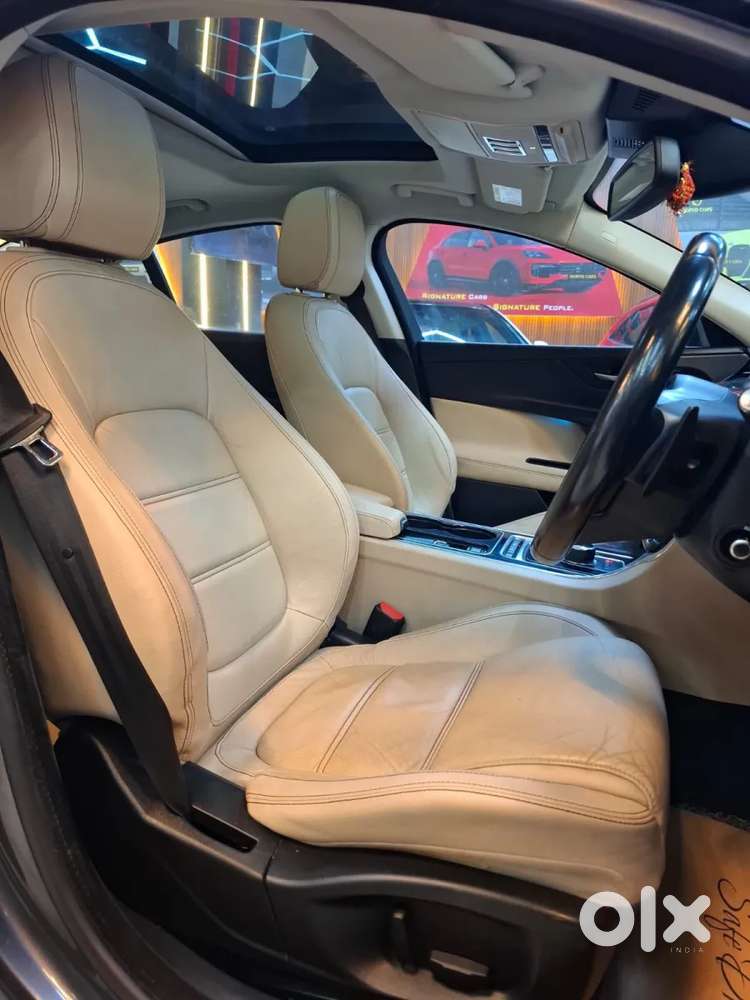 Jaguar Xe Prestige, 2016, Petrol
