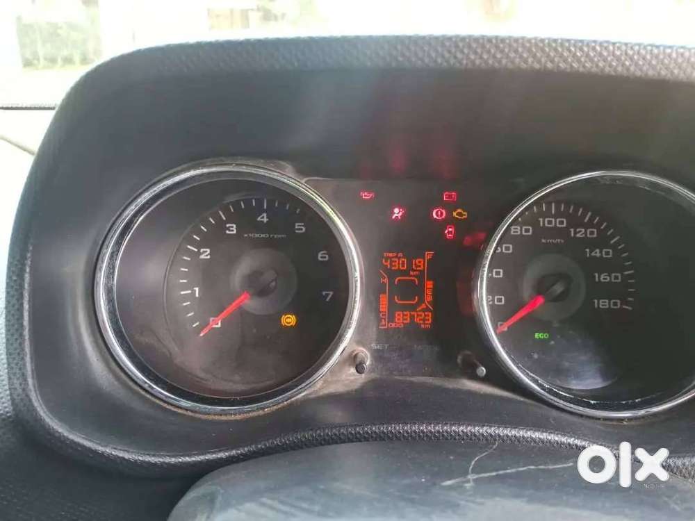 Mahindra Tuv 300