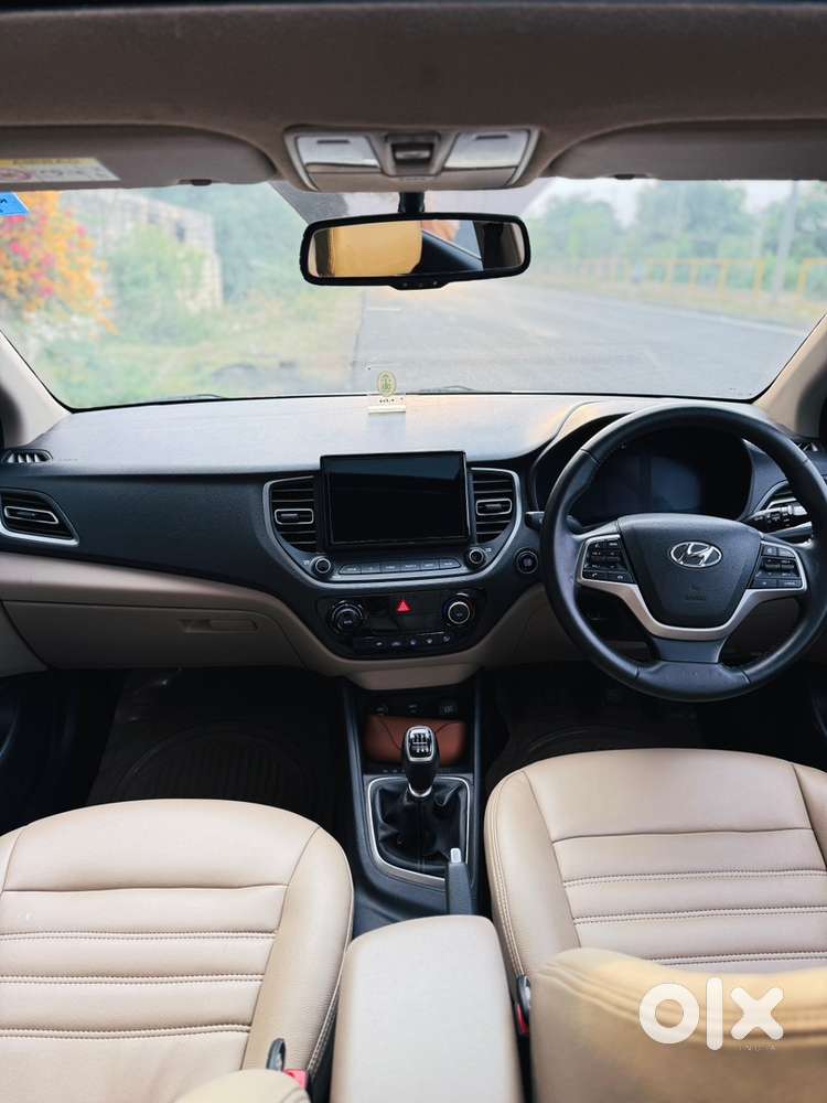 2022 Hyundai Verna Petrol Manual