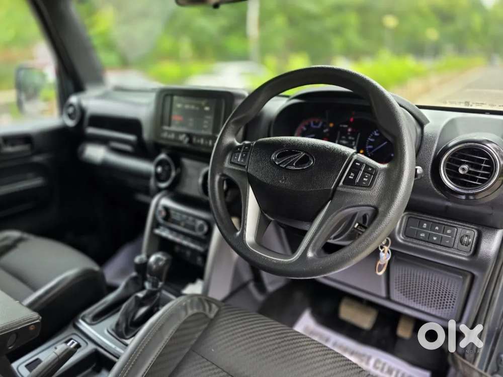 Mahindra Thar Lx 4-str Convertible At, 2021, Petrol