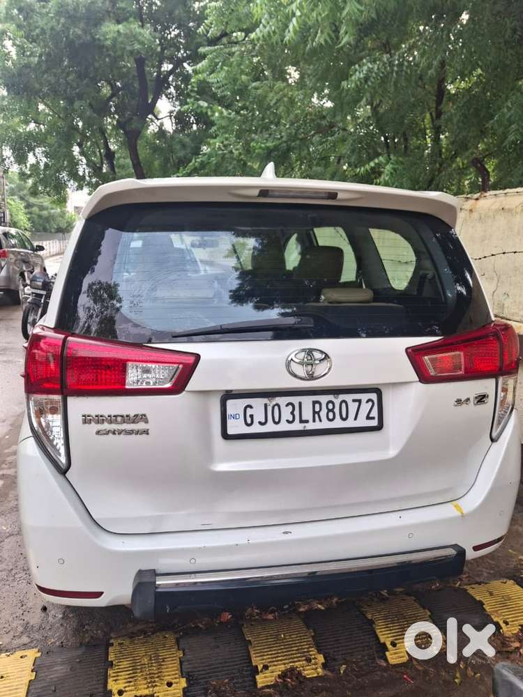 Innova Crysta 2.4 Z Automatic Diesel 2021 Top Model Diesel