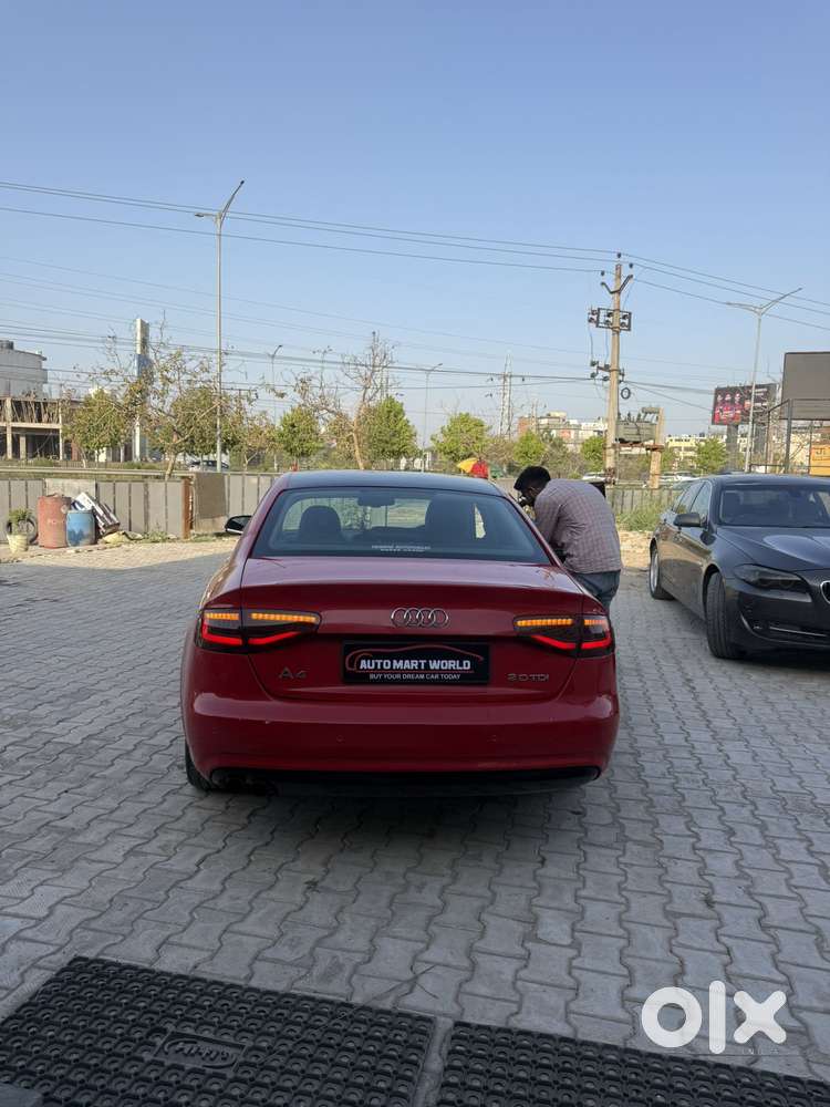 Audi A4 2.0 Tdi Premium With Sunroof, 2012, Diesel