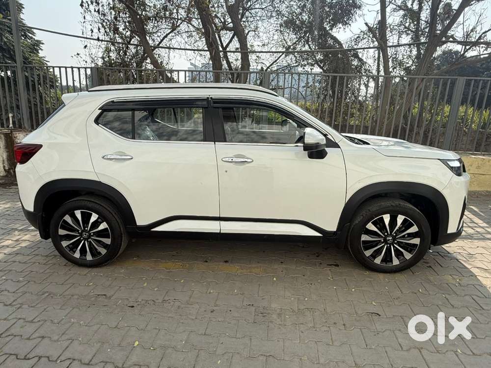 Honda Elevate Zx Petrol 2024.