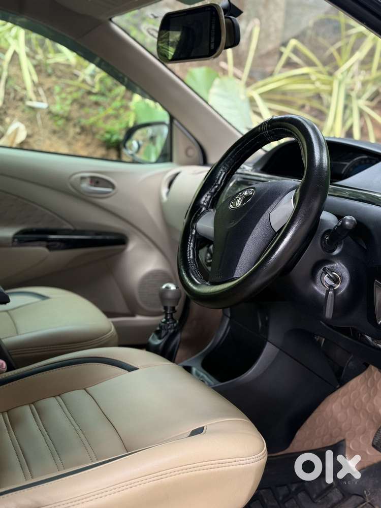 Toyota Etios Liva 1.4 Vd Dual Tone, 2017, Petrol