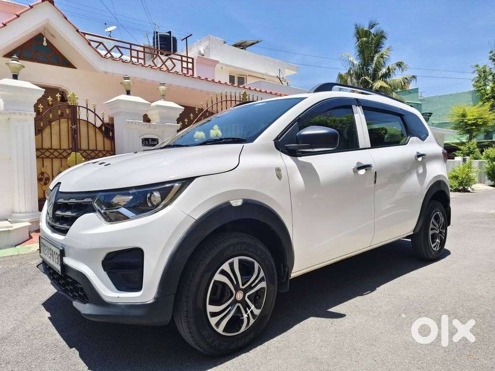 Renault Triber 1.0 Rxe, 2023, Petrol