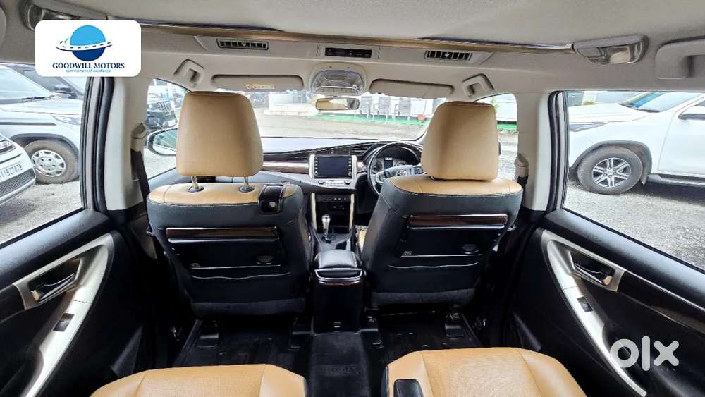 Toyota Innova Crysta [2020-ongoing] 2.4 Zx 7 Str, 2022, Diesel