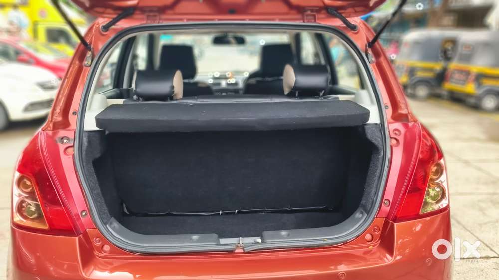 Maruti Suzuki Swift Vxi Bsiv, 2011, Petrol