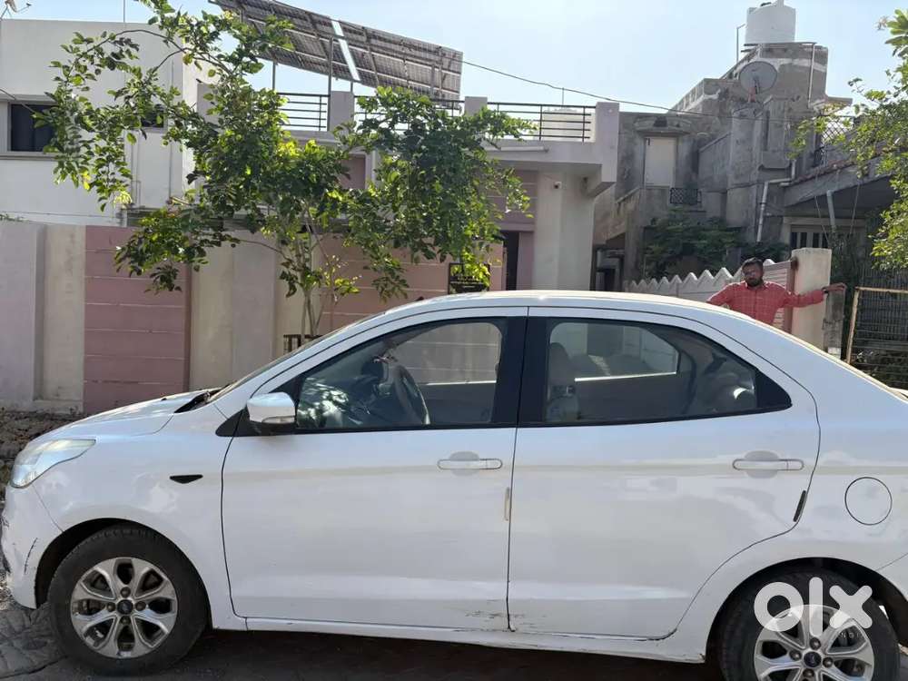 Government Servant Car