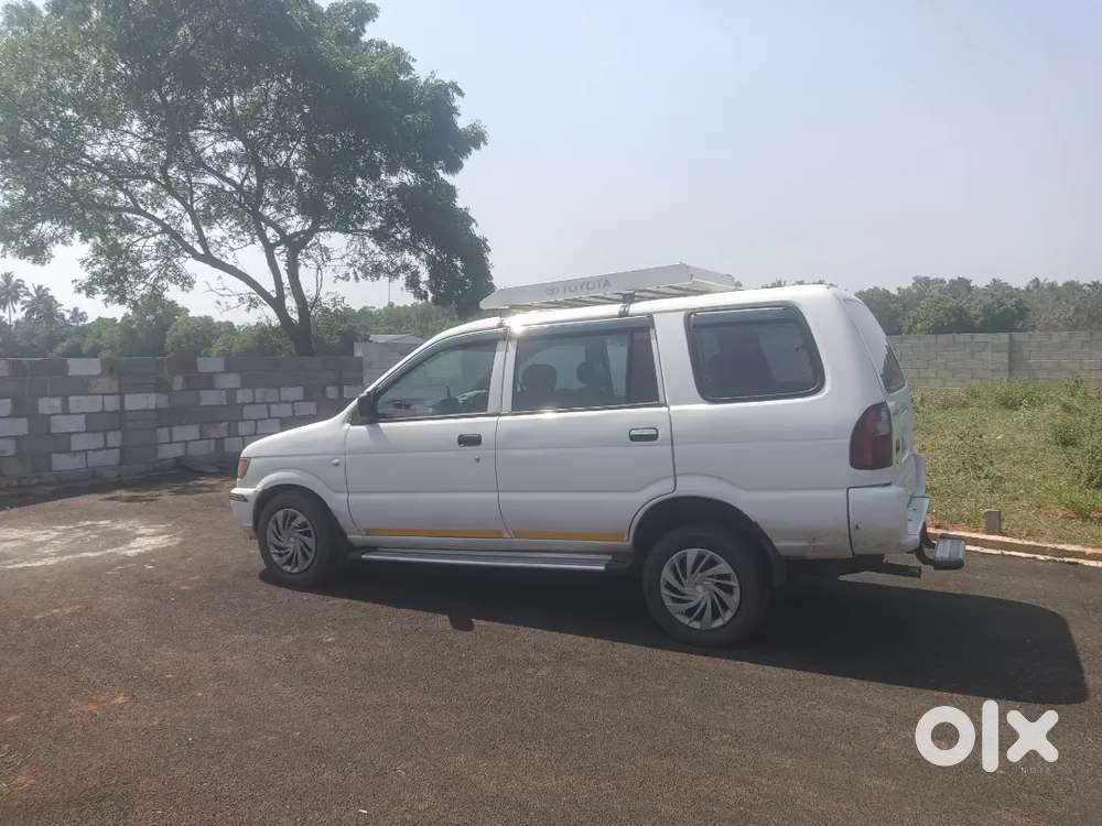 Chevrolet Tavera 2015 Diesel Well Maintained