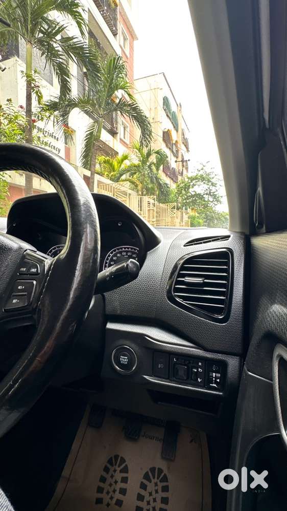 Maruti Vitara Brezza Zxi 2021 First Owner On Showroom Track