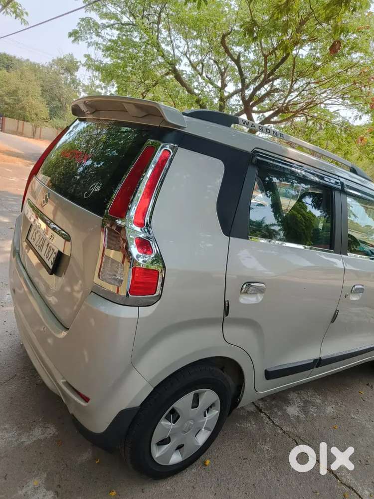 Urjent Sale Zxi Top End 2key Avleble Gd Codtion Silver Silky Metalick