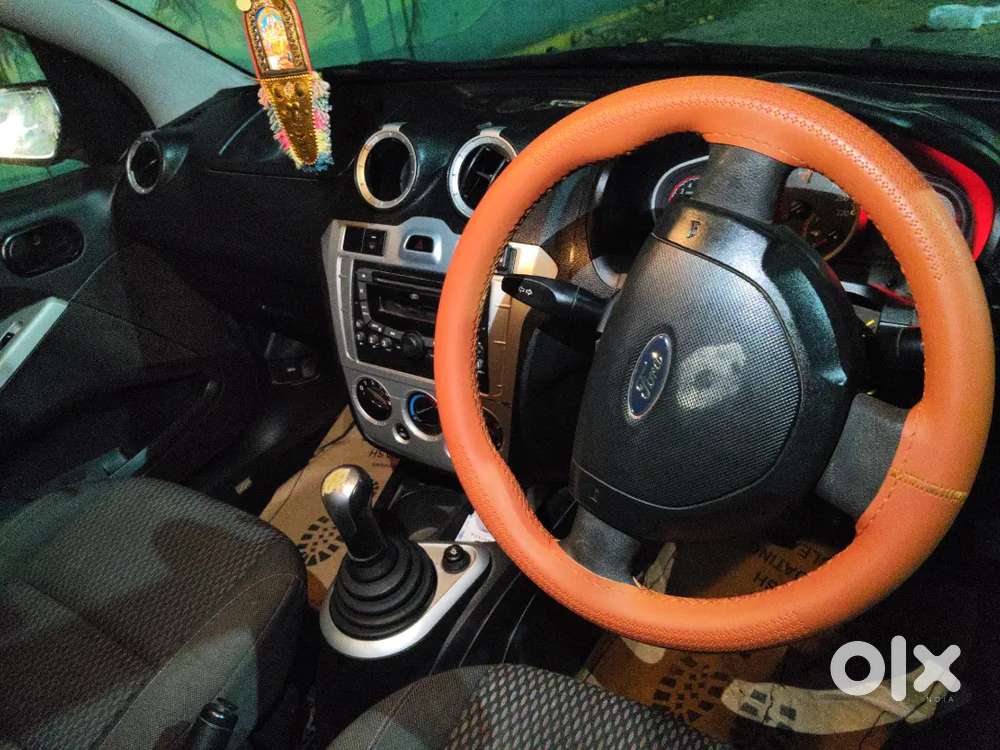 Ford Figo Petrol Zxi 2010