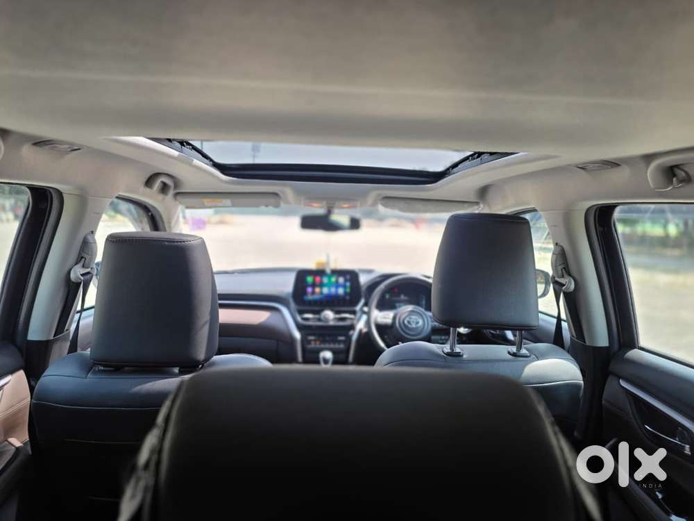 Toyota Urban Cruiser Hyryder 1.5 V Hybrid, 2025, Petrol