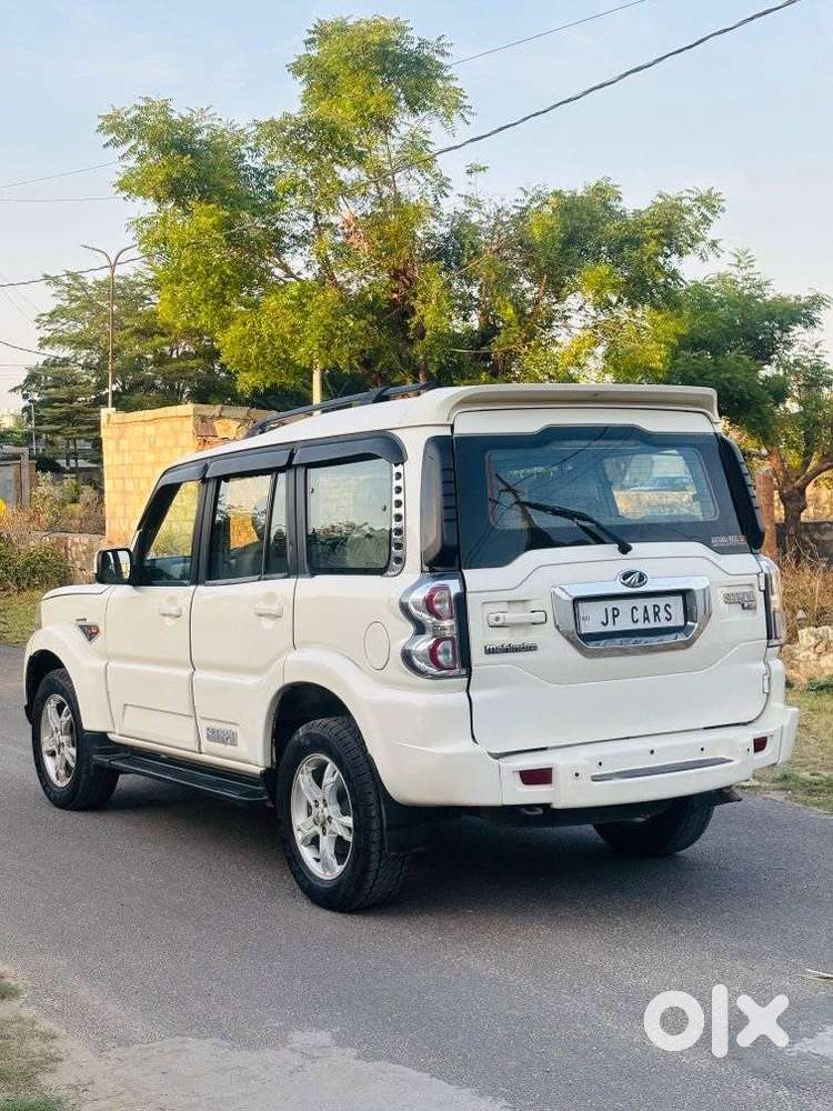Mahindra Scorpio S10, 2016, Diesel