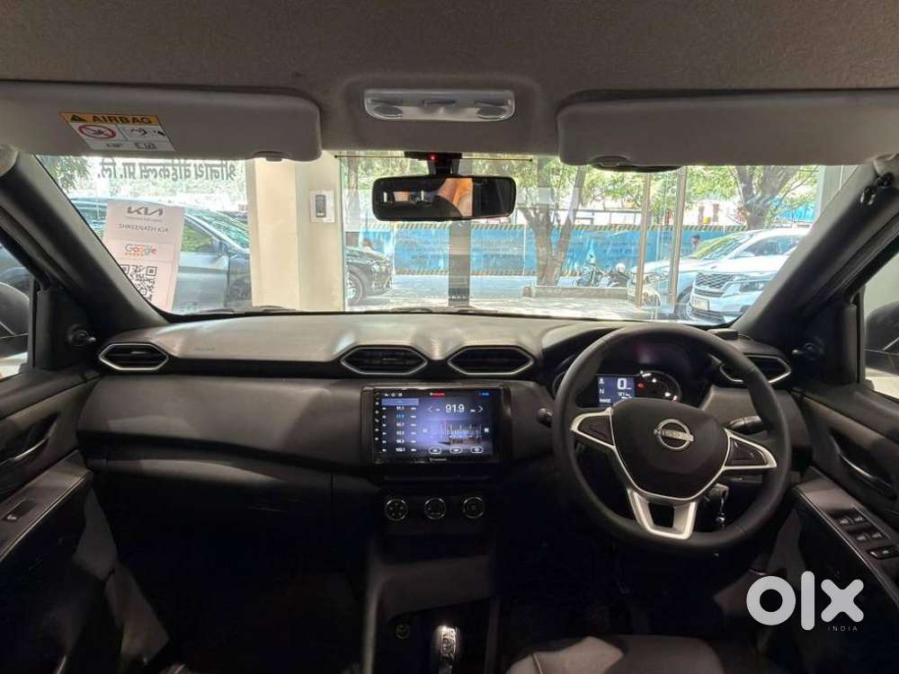 Nissan Magnite Kuro Edition Petrol Amt, 2025, Petrol