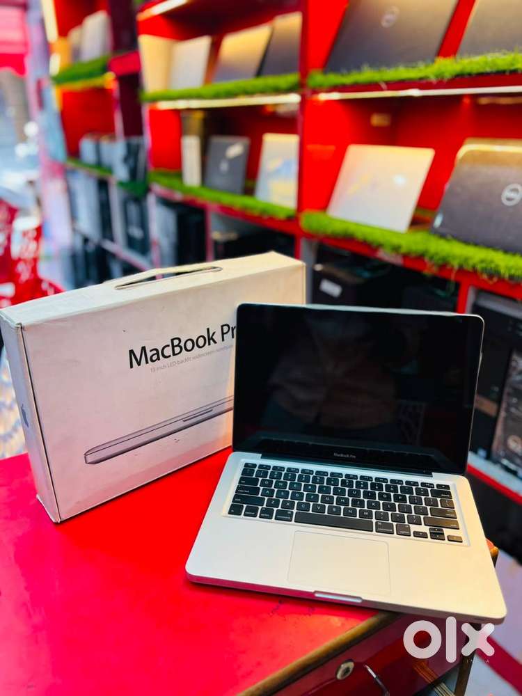 macbook pro with box intel core i5 processor 2011 model 13.3 display