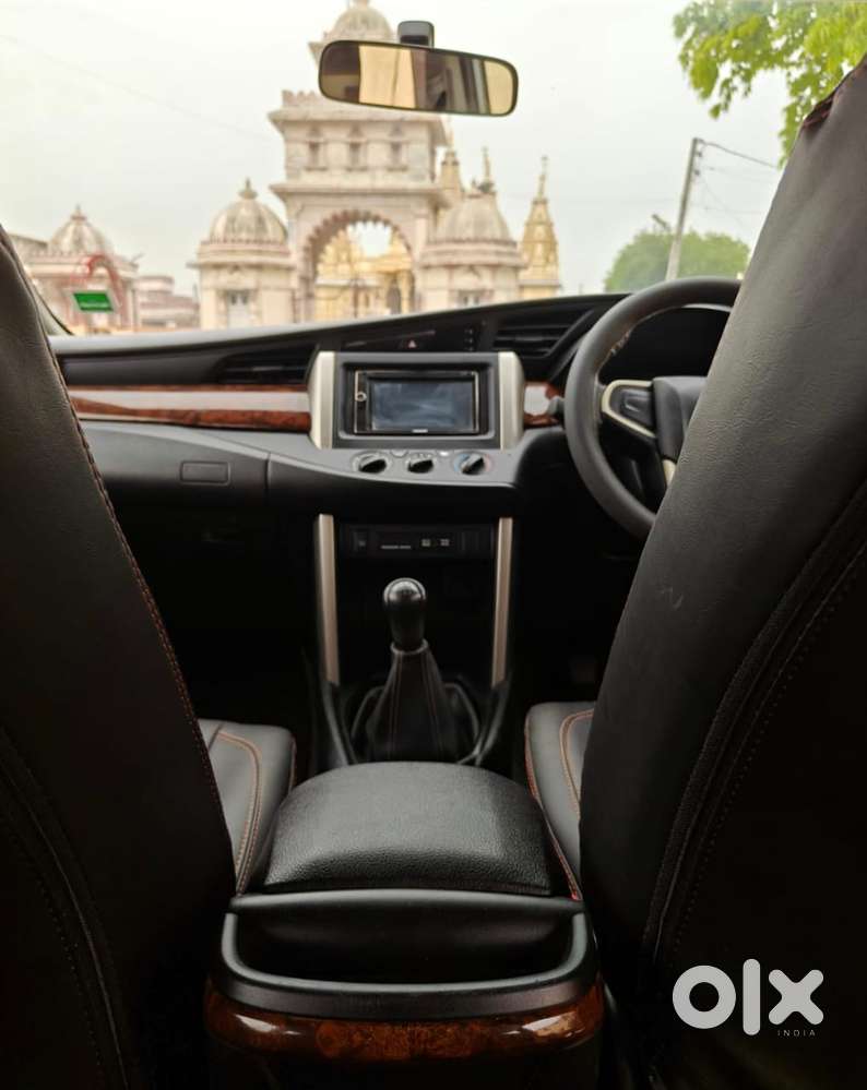 Toyota Innova Crysta 2.8 Gx At 8s, 2018, Diesel