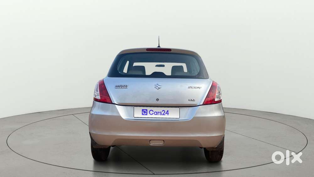 Maruti Suzuki Swift Lxi, 2015, Petrol