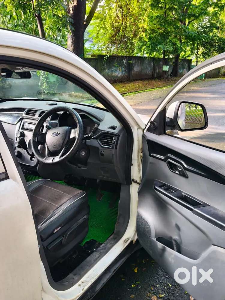 Mahindra Kuv 100 2018 Petrol 28950 Km Driven