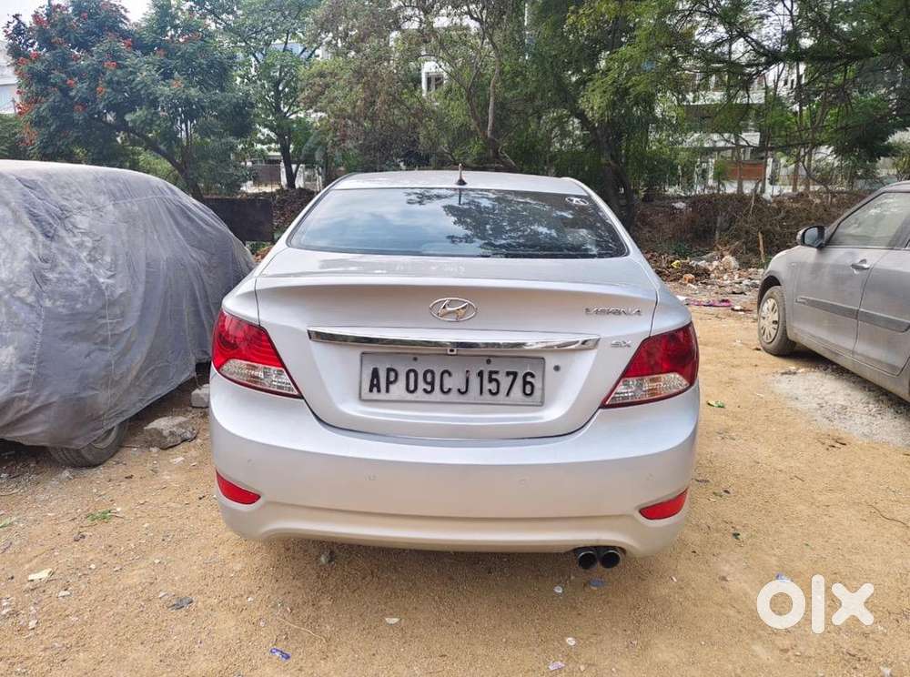 Hyundai Fluidic Verna 2012