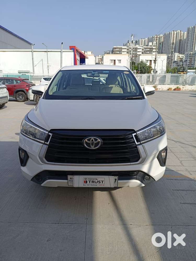 Toyota Innova Crysta 2.4 Gx Mt 8s, 2022, Diesel