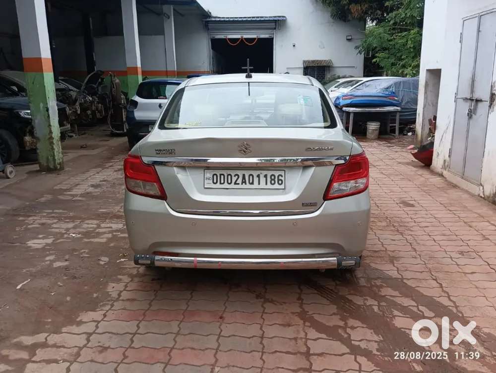 Maruti Suzuki Dzire 2018 Petrol 100000 Km Driven