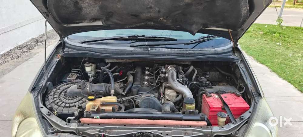 Toyota Innova 2012