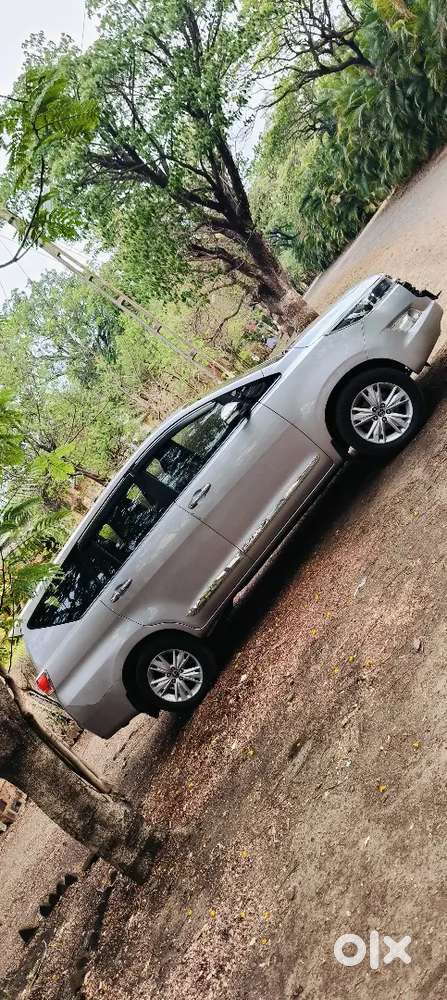 Toyota Innova Crysta 2019 Diesel 195000 Km Driven