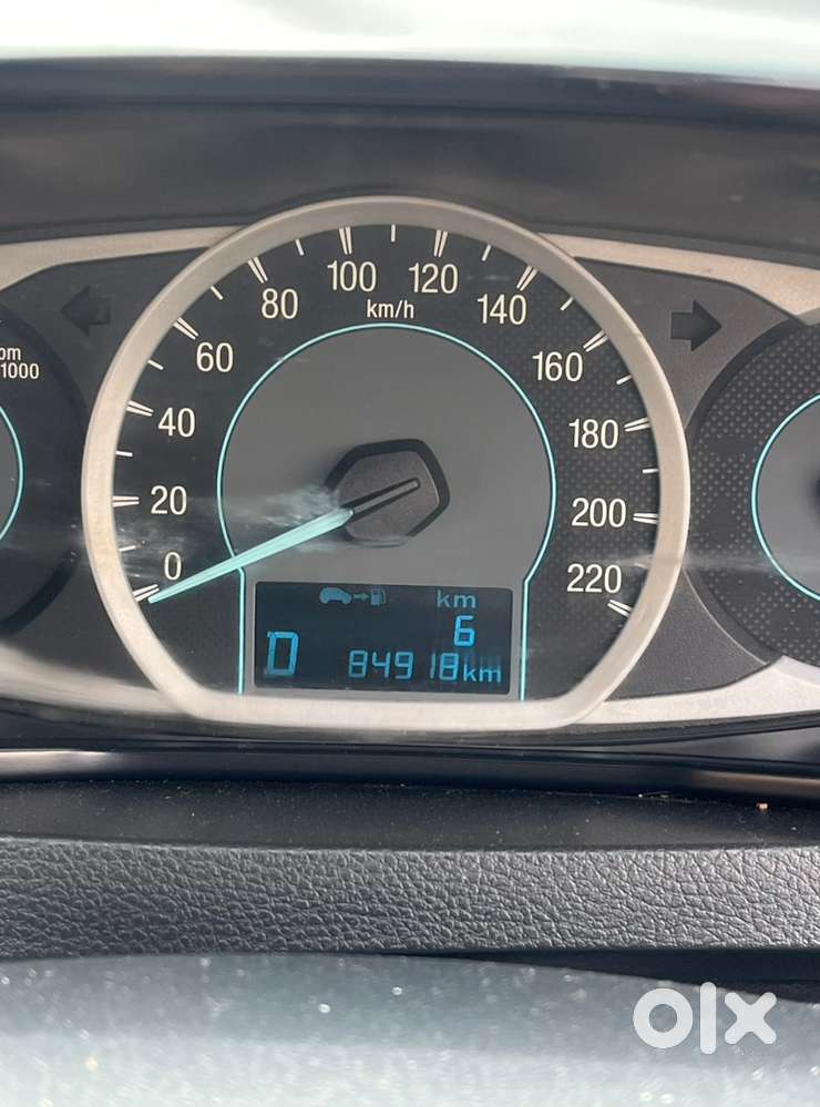 Ford Figo Petrol 2016