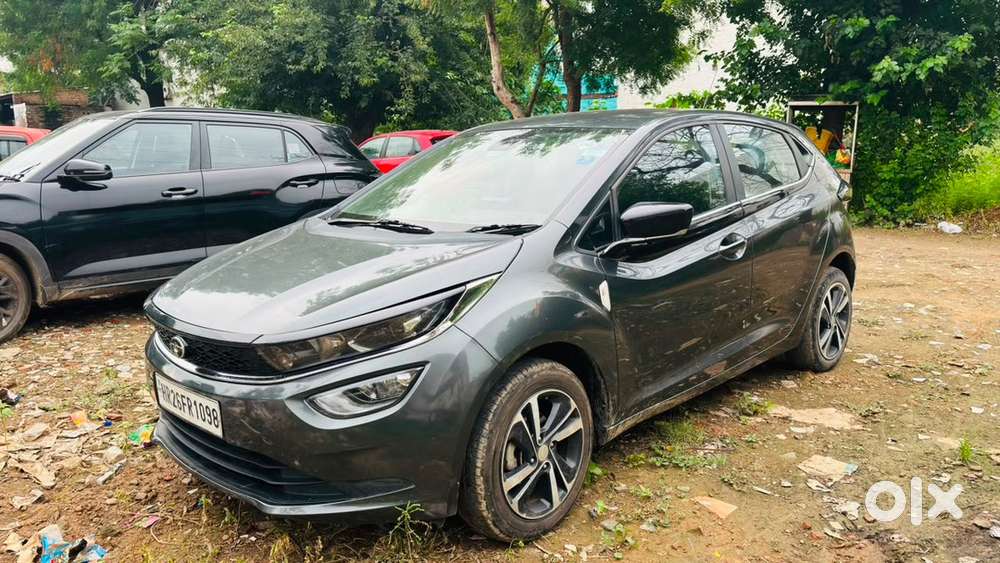 Tata Altroz Xz Icng 2025