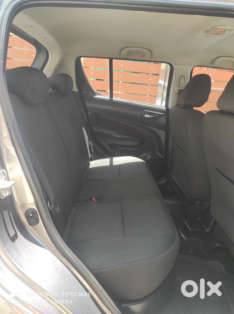 Maruti Suzuki Swift Vvt Zxi, 2016, Petrol