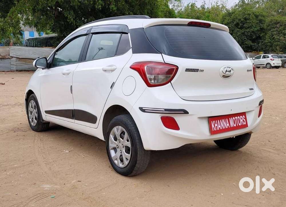 Hyundai Grand I10 1.2 Crdi Sportz, 2015, Diesel