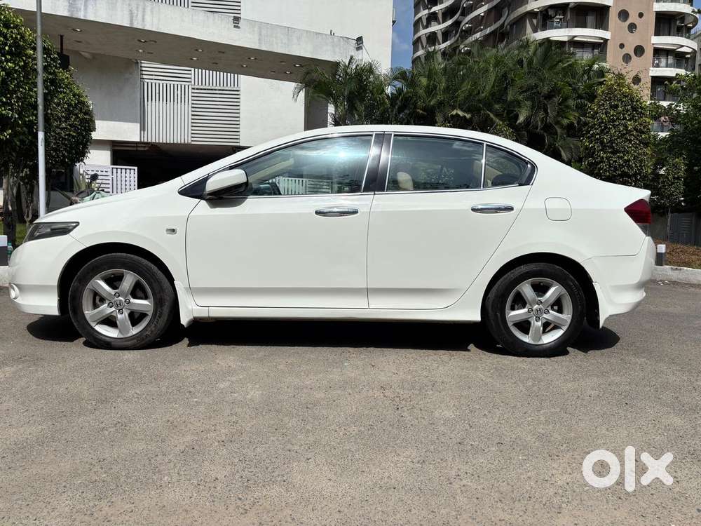 Honda City 1.5 V 5th Gen I-vtec Mt, 2011, Petrol