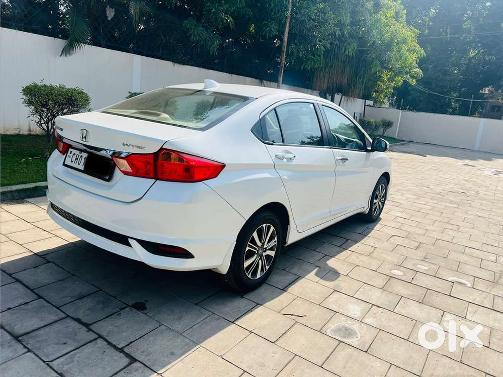 Honda City V Mt Petrol 2018  1st Owner  62000 Drivenwell Maintained