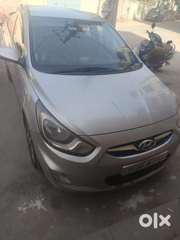 Hyundai Verna 2013 Petrol 100000 Km Driven