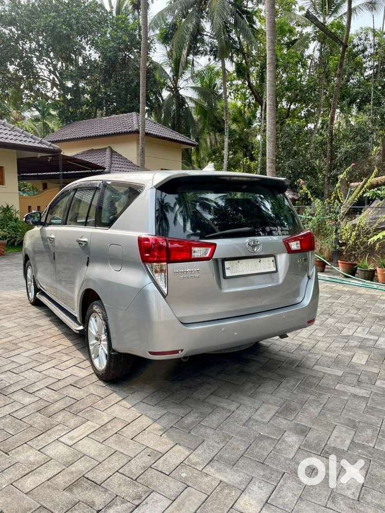 Toyota Innova Crysta 2017 Diesel 165000 Km Driven