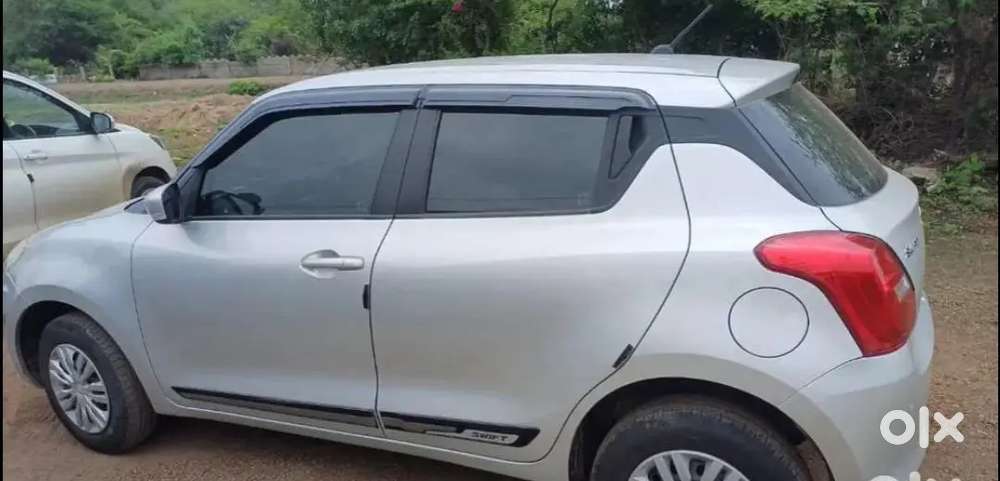 Maruti Suzuki Swift Vxi
Petrol 
2 Key 
Full Vimo
Tuch Screen Tep