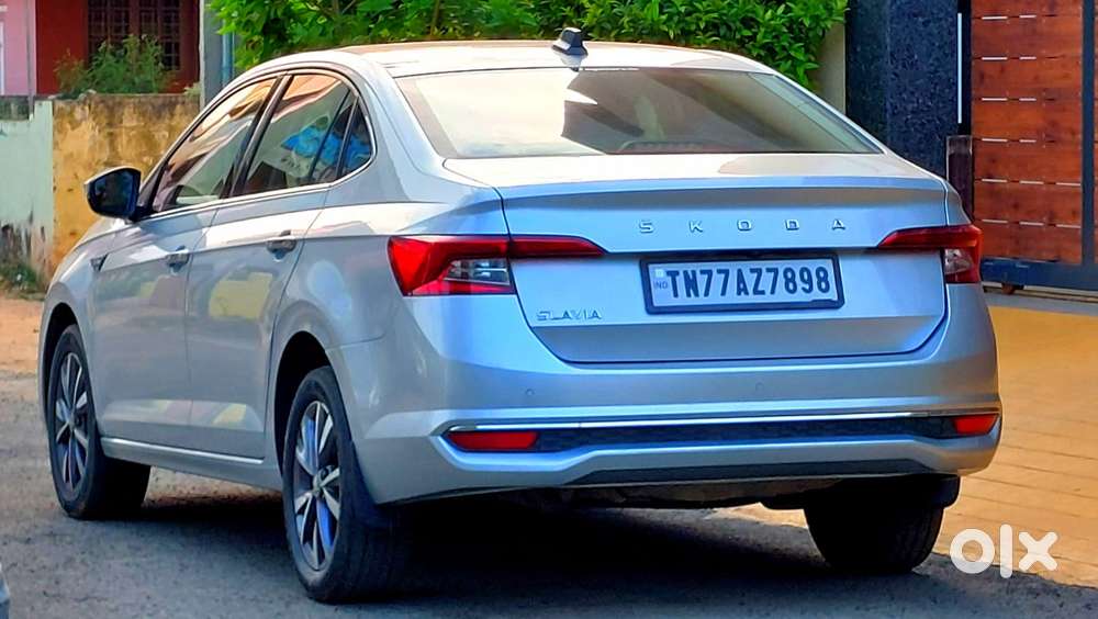 Skoda Slavia 1.0 Tsi Style At, 2023, Petrol