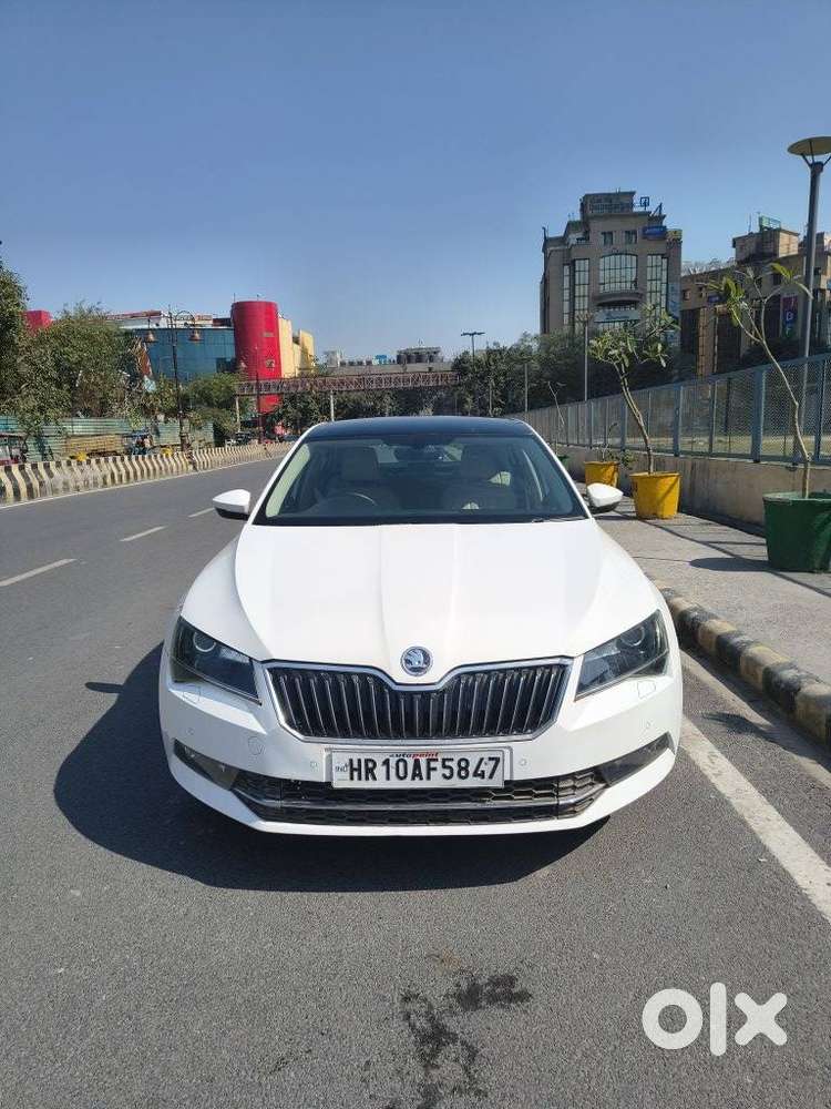 Skoda Superb Style 1.8 Tsi Mt, 2018, Petrol